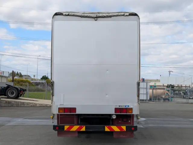 日野 プロフィア QPG-FN1AWDA(6x2)の写真8