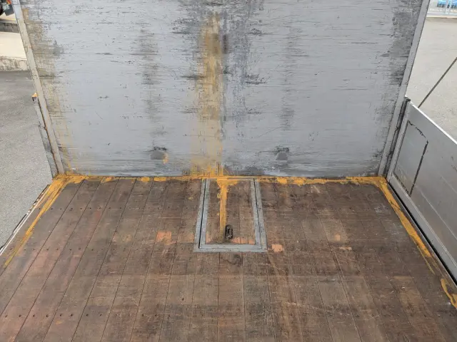 日野 プロフィア QPG-FN1AWDA(6x2)の写真11