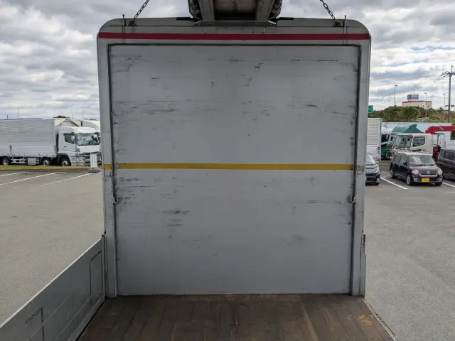 日野 プロフィア QPG-FN1AWDA(6x2)の写真13