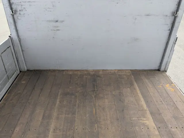 日野 プロフィア QPG-FN1AWDA(6x2)の写真14