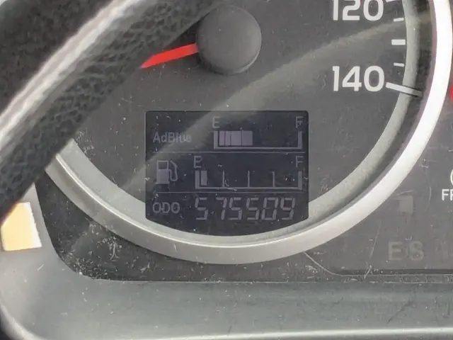 日野 プロフィア QPG-FN1AWDA(6x2)の写真30