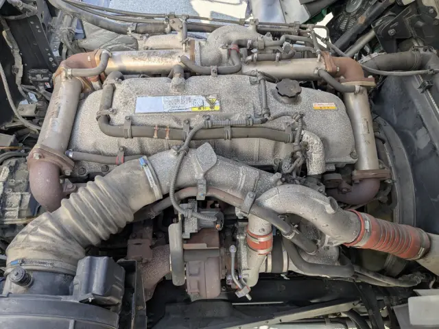 いすゞ ギガ QKG-CYJ77A(8x4)の写真37
