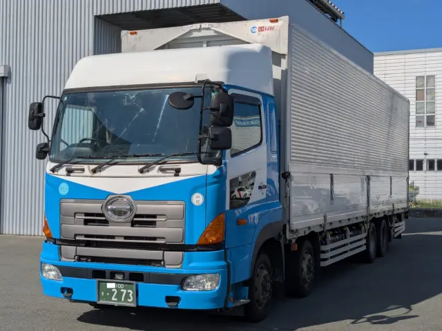 日野 プロフィア QKG-FW1EXBG(8x4)の写真1