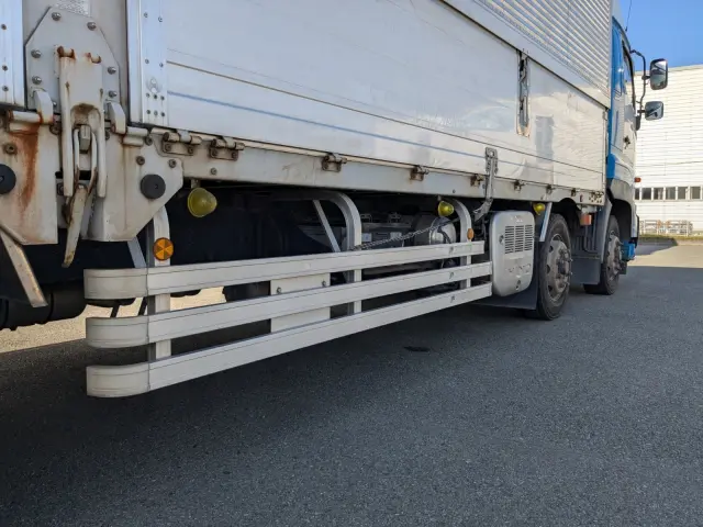 日野 プロフィア QKG-FW1EXBG(8x4)の写真17