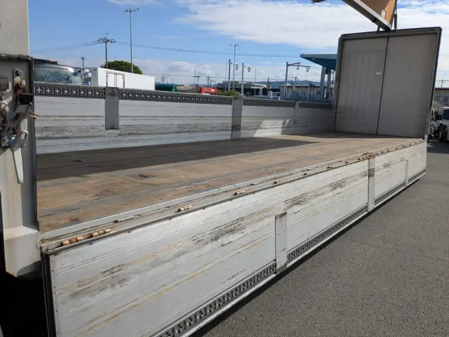 日野 プロフィア QKG-FW1EXBG(8x4)の写真30