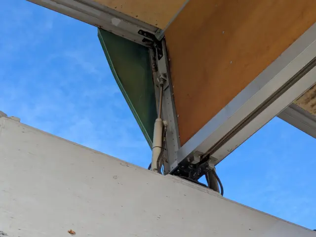 日野 プロフィア QKG-FW1EXBG(8x4)の写真31