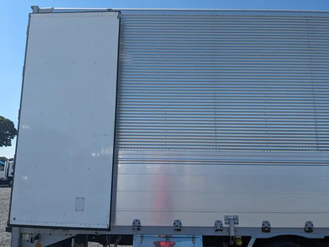 いすゞ ギガ 2PG-CYJ77C(8x4)の写真30