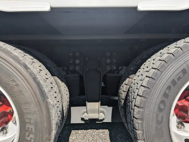 いすゞ ギガ 2PG-CYJ77C(8x4)の写真34