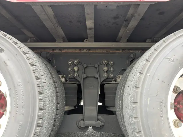 いすゞ ギガ 2PG-CYJ77C(8x4)の写真23