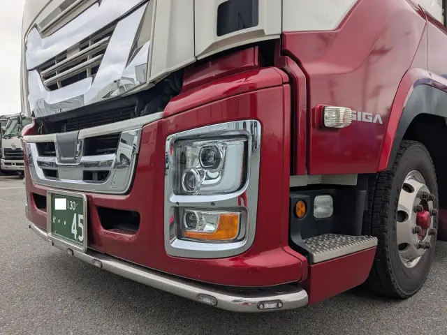 いすゞ ギガ 2PG-CYJ77C(8x4)の写真26