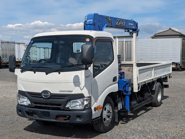 日野 デュトロ TPG-XZU650M(2WD)の写真1
