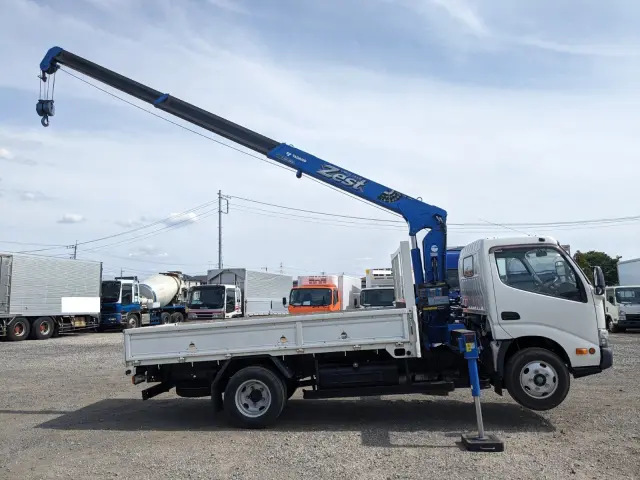 日野 デュトロ TPG-XZU650M(2WD)の写真29