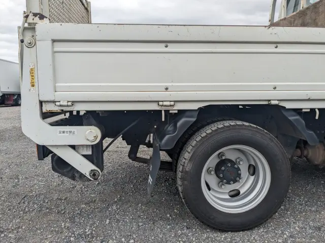 いすゞ エルフ TPG-NJR85A(2WD)の写真23