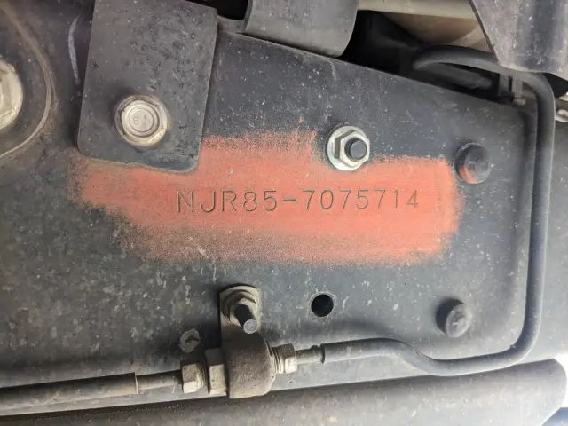 いすゞ エルフ TPG-NJR85A(2WD)の写真37