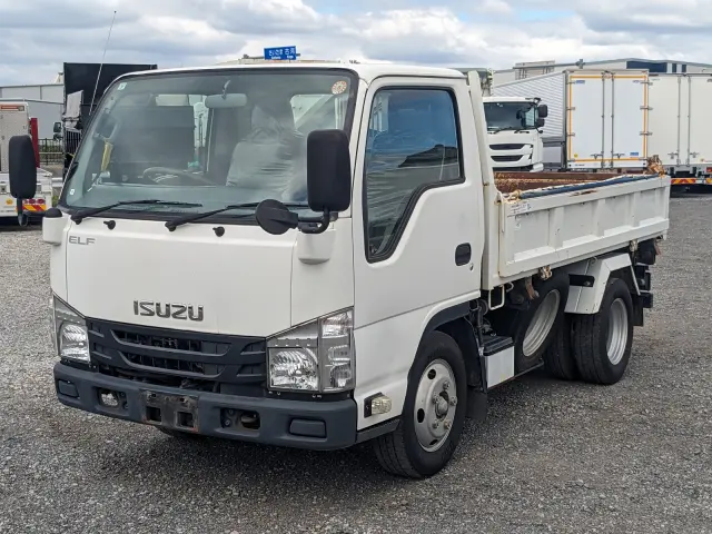 いすゞ エルフ TPG-NKR85AN(2WD)の写真1