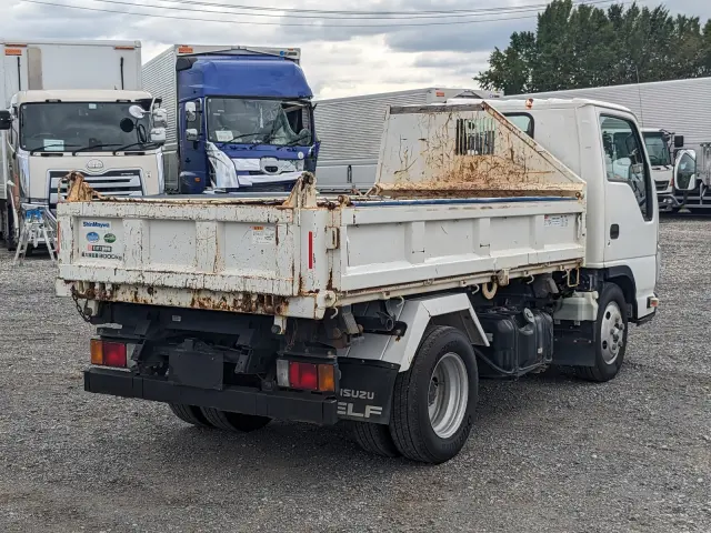 いすゞ エルフ TPG-NKR85AN(2WD)の写真4