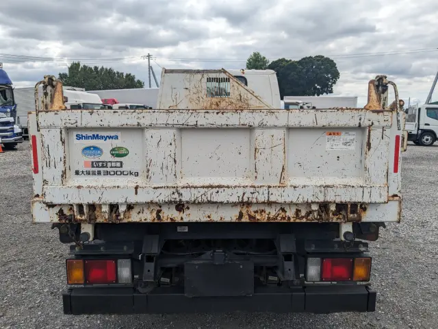 いすゞ エルフ TPG-NKR85AN(2WD)の写真5