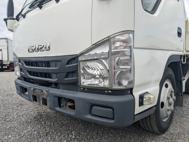 いすゞ エルフ TPG-NKR85AN(2WD)の写真25