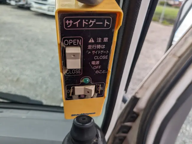 いすゞ エルフ TPG-NKR85AN(2WD)の写真44