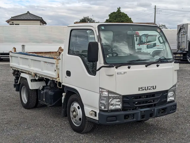 いすゞ エルフ TPG-NKR85AN(2WD)の写真2