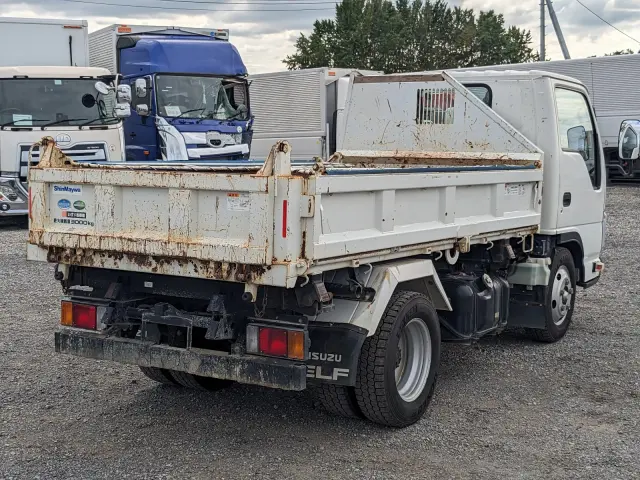 いすゞ エルフ TPG-NKR85AN(2WD)の写真4