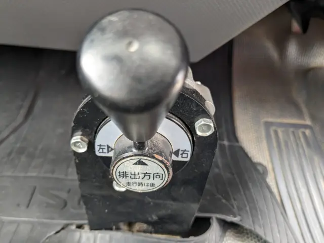 いすゞ エルフ TPG-NKR85AN(2WD)の写真43