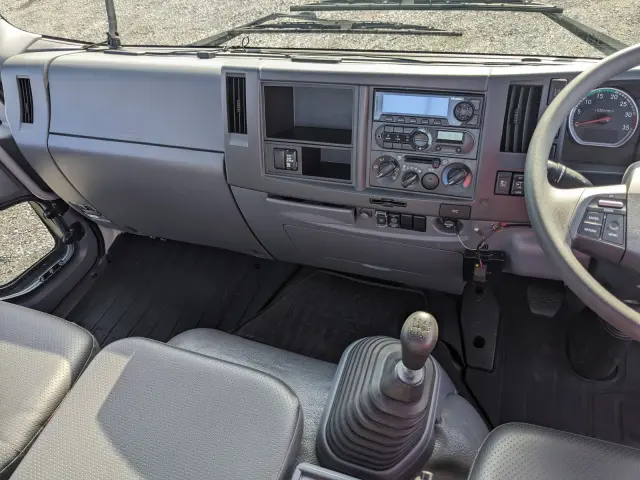いすゞ フォワード 2RG-FRR90S1(2WD)の写真27