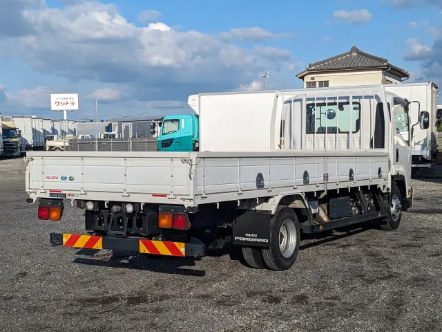 いすゞ フォワード 2RG-FRR90S1(2WD)の写真4