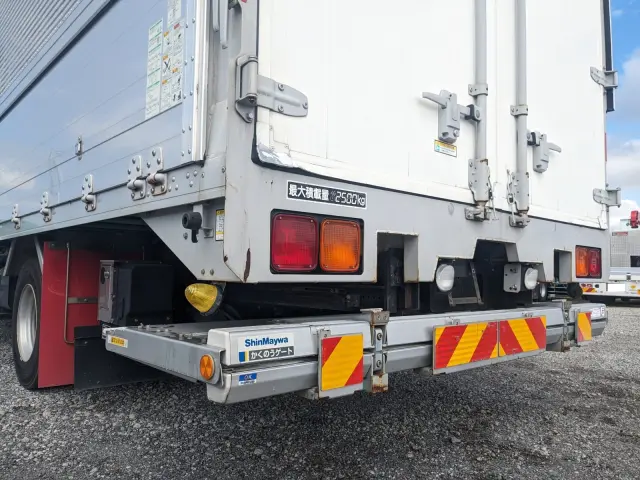 UD コンドル 2RG-BRR90S2(2WD)の写真7