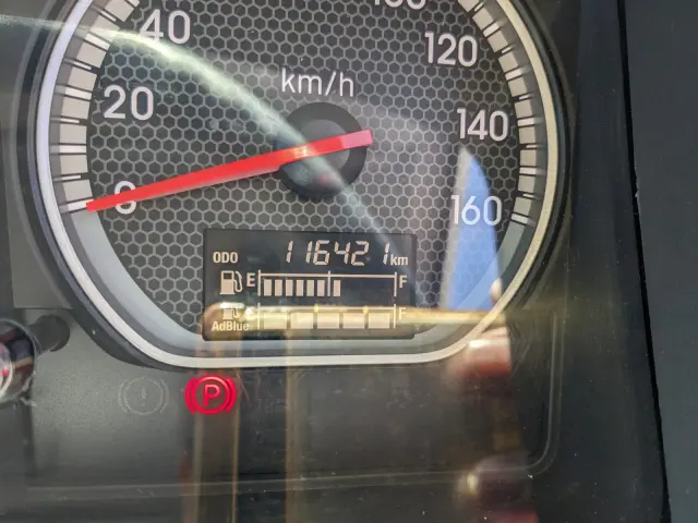 UD コンドル 2RG-BRR90S2(2WD)の写真27