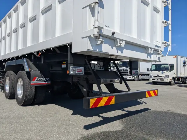 日野 プロフィア 2DG-FS1AHE(6x4)の写真5