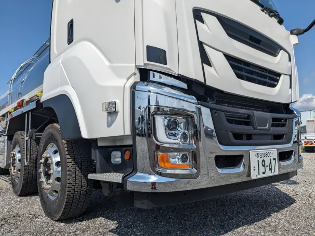いすゞ ギガ 2PG-CYE77DM(6x2)の写真22