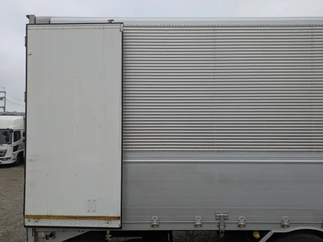 UD クオン 2PG-CD5CA(6x2)の写真36