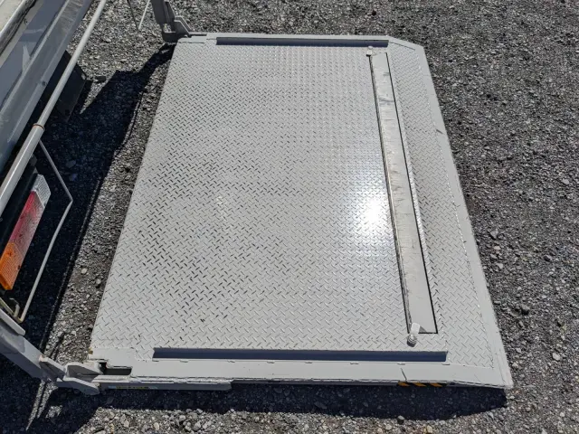 三菱 キャンター 2RG-FBA20(2WD)の写真10