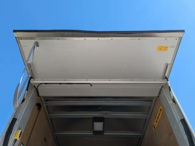 三菱 キャンター 2RG-FBA20(2WD)の写真13