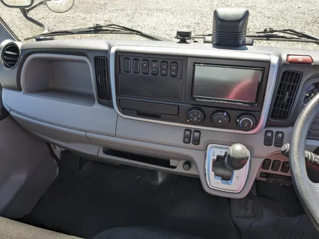 三菱 キャンター 2RG-FBA20(2WD)の写真27
