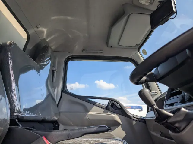 三菱 キャンター TPG-FEA50(2WD)の写真22