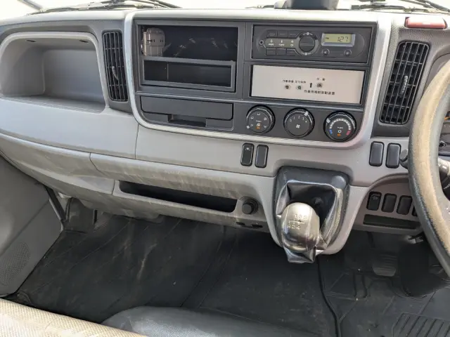 三菱 キャンター TPG-FEA50(2WD)の写真25