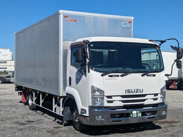 いすゞ フォワード TKG-FRR90S2(2WD)の写真2