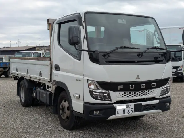 三菱 キャンター 2TG-FBA00(2WD)の写真2