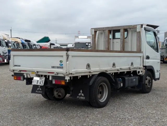 三菱 キャンター 2TG-FBA00(2WD)の写真4