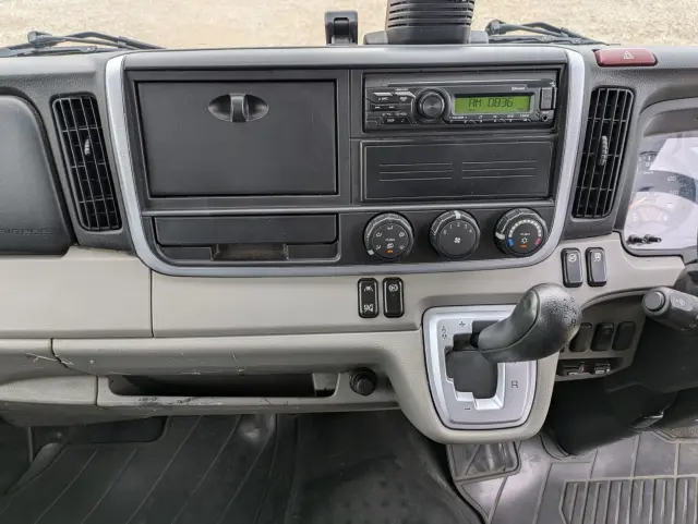 三菱 キャンター 2TG-FBA00(2WD)の写真25