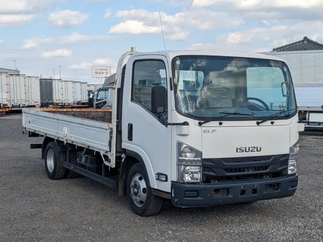 いすゞ エルフ TPG-NPR85AR(2WD)の写真2