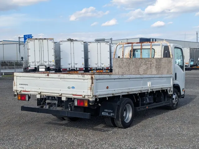 いすゞ エルフ TPG-NPR85AR(2WD)の写真4