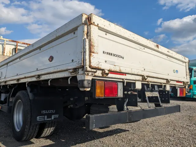 いすゞ エルフ TPG-NPR85AR(2WD)の写真7
