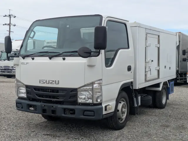 いすゞ エルフ TPG-NHR85AN(2WD)の写真1