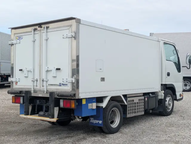 いすゞ エルフ TPG-NHR85AN(2WD)の写真4