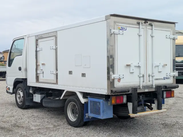 いすゞ エルフ TPG-NHR85AN(2WD)の写真3