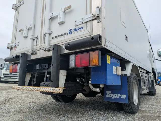 いすゞ エルフ TPG-NHR85AN(2WD)の写真6