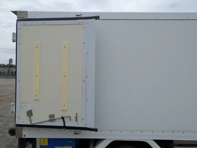いすゞ エルフ TPG-NHR85AN(2WD)の写真35